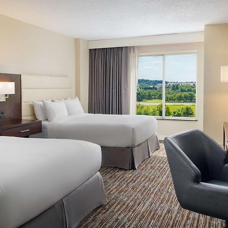 Doubletree By Hilton Greensboro Bagian luar foto